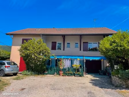 maison 250 m2 avec terrain de 1238m2 - ceyzériat