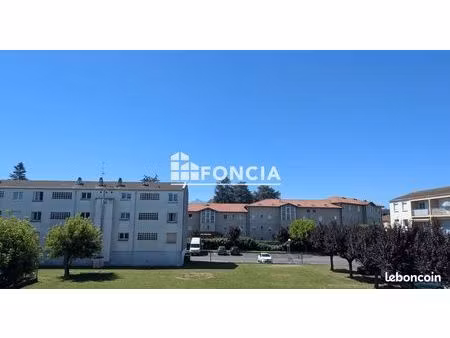 bel appartement 2 chambres avec balcon  garage et vue dégagée
