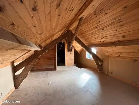 maison 3 pièces 80 m²