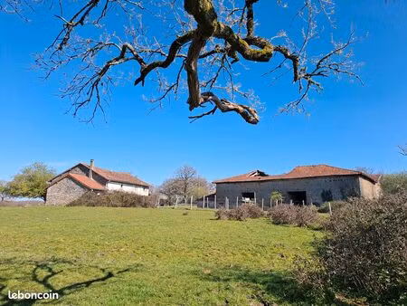 corps de ferme à restaurer
