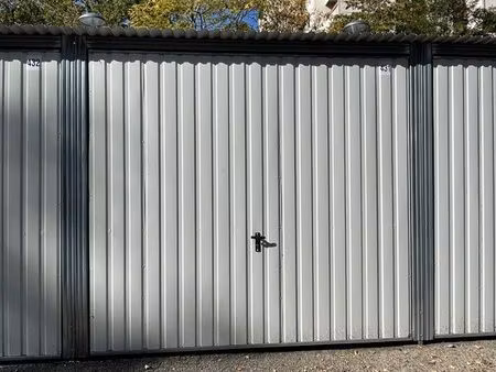 box à louer 12m2