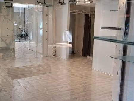 local commercial 45m2