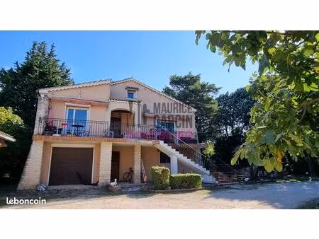 villa 8 pièces 236 m²