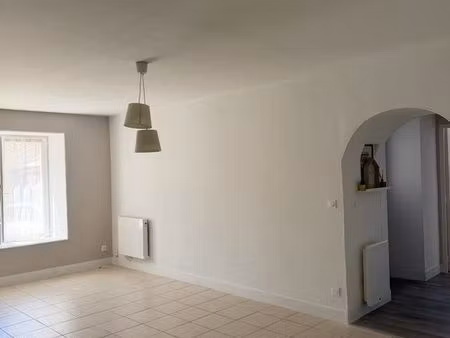 à louer – appartement f2 rénové de 50 m