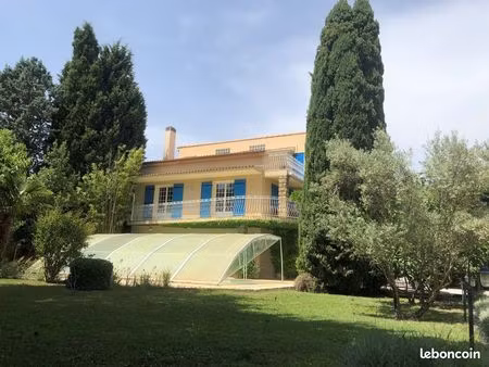 propriété d’exception aux portes d’avignon – calme absolu  prestations haut de gamme et re