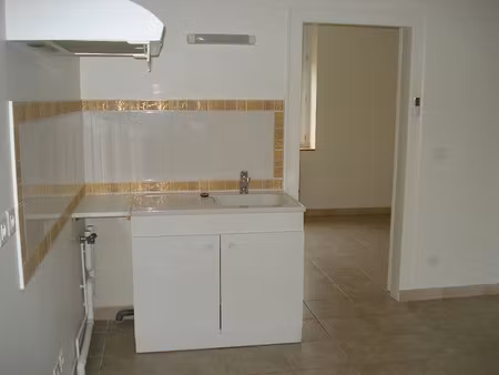 location appartement 2 pièces 30.6 m² à tourny (27510)  490 €