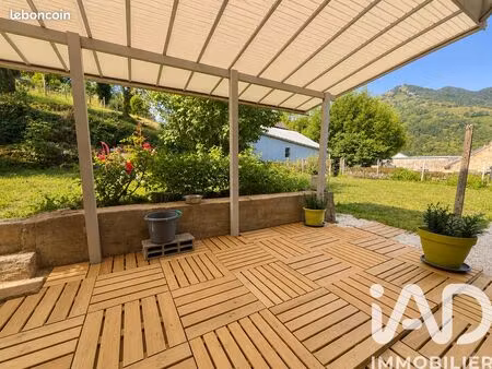 maison de village 3 pièces 101 m²