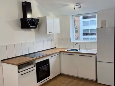 ? t2 de 39 m² refait à neuf – dpe c / ges a – climatisation réversible – douai centre – 61