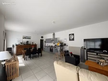 appartement esquelbecq 100m² au rdc - disponible en aout au plus tard