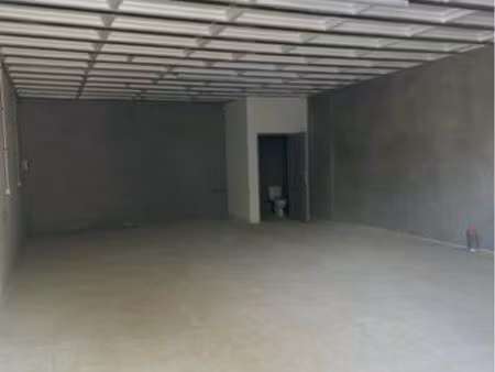 hangar à louer