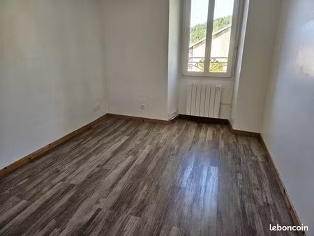 à louer – appartement t3 de 60 m² à 45mn de genève