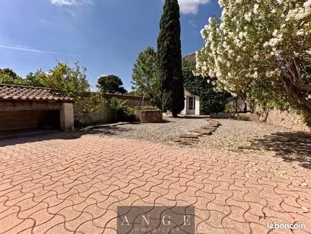 villa 6 pièces 150 m²
