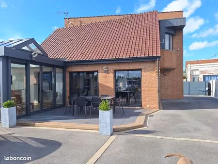 propriété 5 pièces 127 m²