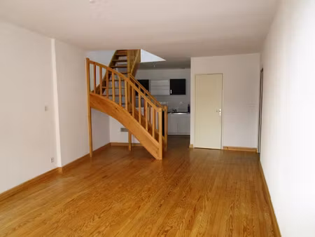location appartement 4 pièces 80 m² à montbrison (42600)  630 €