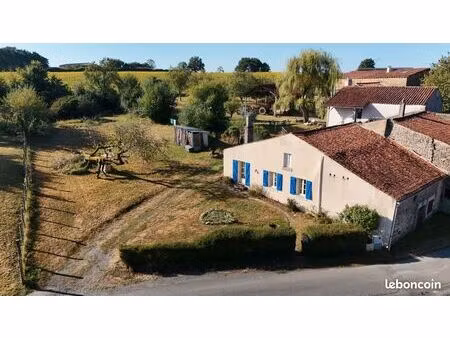 ​maison de campagne 70 m2 au sol avec grand jardin au calme