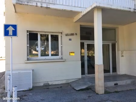 salle de consultation au sein d'un cabinet pluridisciplinaire