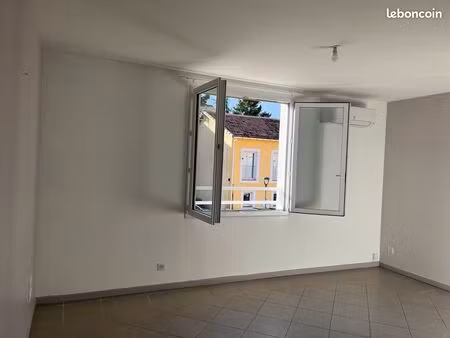 location appartement t2 centre ville avec 1 place parking