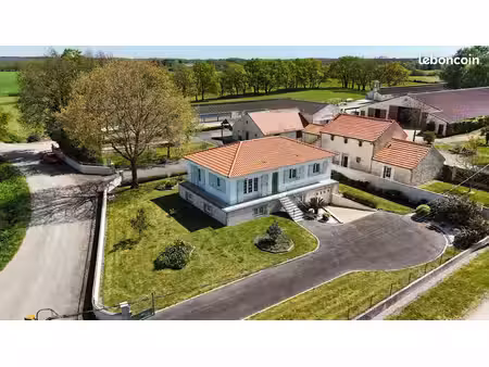 maison 6 pièces 99 m²