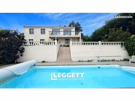 maison 6 pièces 186 m²