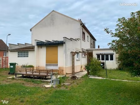 maison 5 pièces 90 m²
