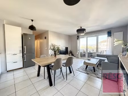 une pepite sur annemasse  magnifique t3 64m² loue nu