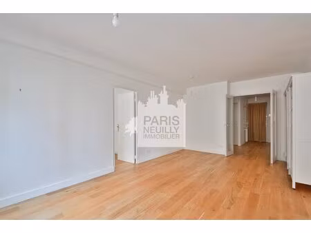 75017 - rue laugier - 3 pieces vide 66m²