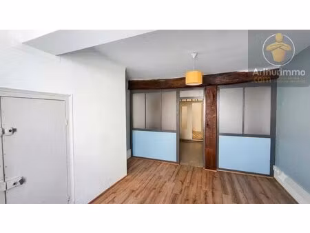 local de 47 74 m² à louer à beaugency