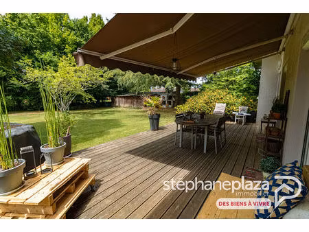 maison saint-etienne-du-bois 6 pièces 182 m² verdure sans vis a vis