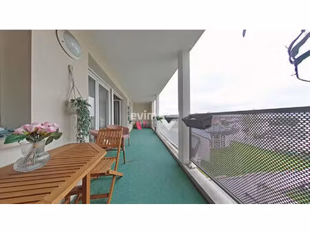 appartement avec terrasse et vue exceptionnelle tour eiffel & la défense
