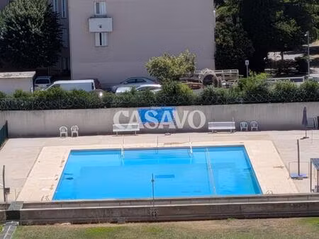 vente appartement 3 pièces de 72m² - 13400 aubagne