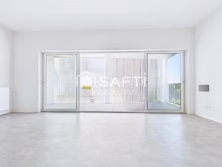 t2 lumineux avec loggia aux portes de bordeaux