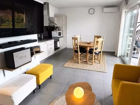 charmant t3 avec terrasse et parking