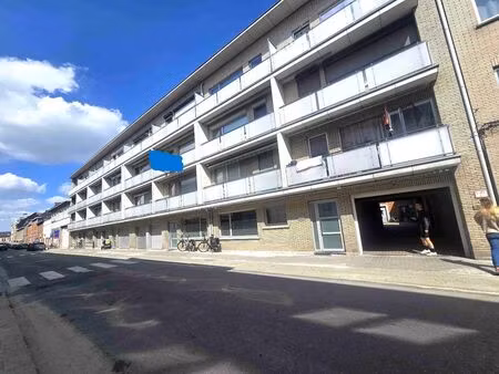 appartement à louer à kasteelstraat 29 sint-niklaas (rbw26330)