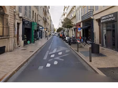 murs commerciaux vieux port-paradis