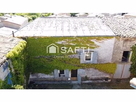 grande maison de village t4 de 150m² à finir de rénover