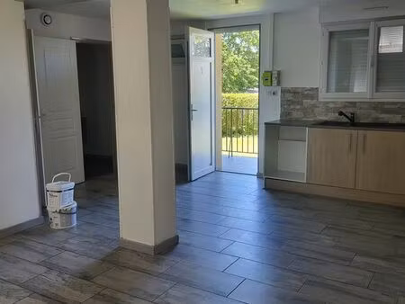 appartement 52 m2 beautor 02800 rez de chaussée