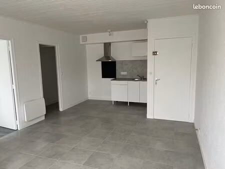 appartement t3 rénové de 70 m² avec mezzanine – braine