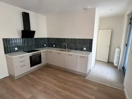appartement t2 rénové– plein centre vichy