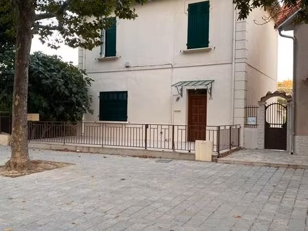 appartement dans maison de village