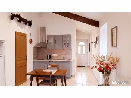 maison de village meublée avec jardin privatif