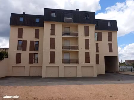appartement f2 centre ville commentry