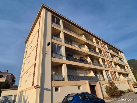 appartement t3/4 à rénover