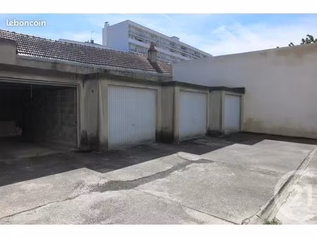 garage/box 12 m² montlucon
