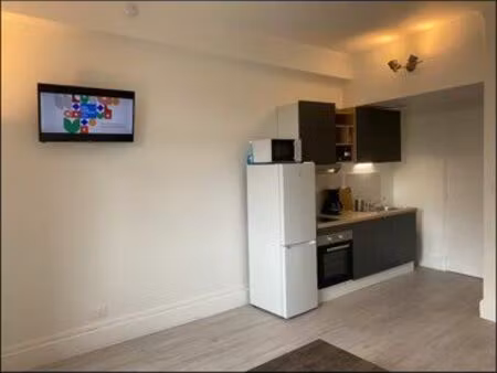 loue superbe appartement en face du lycée professionnel des thermes avec eau compris dans 