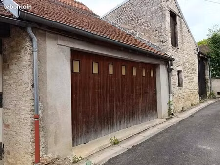 immeuble 70 m² ravières