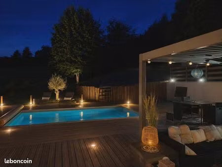 propriété avec vue panoramique – piscine & 2 appartements
