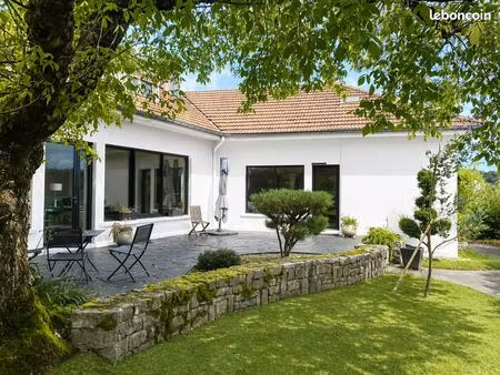 maison comprenant 2 logements f3 et f8 rénovée par architecte – 278 m²