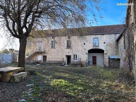 maison 5 pièces 150 m²