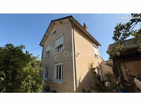 maison 9 pièces 168 m²