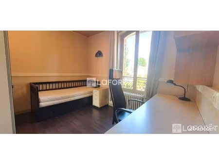 appartement 1 pièce 13 m²